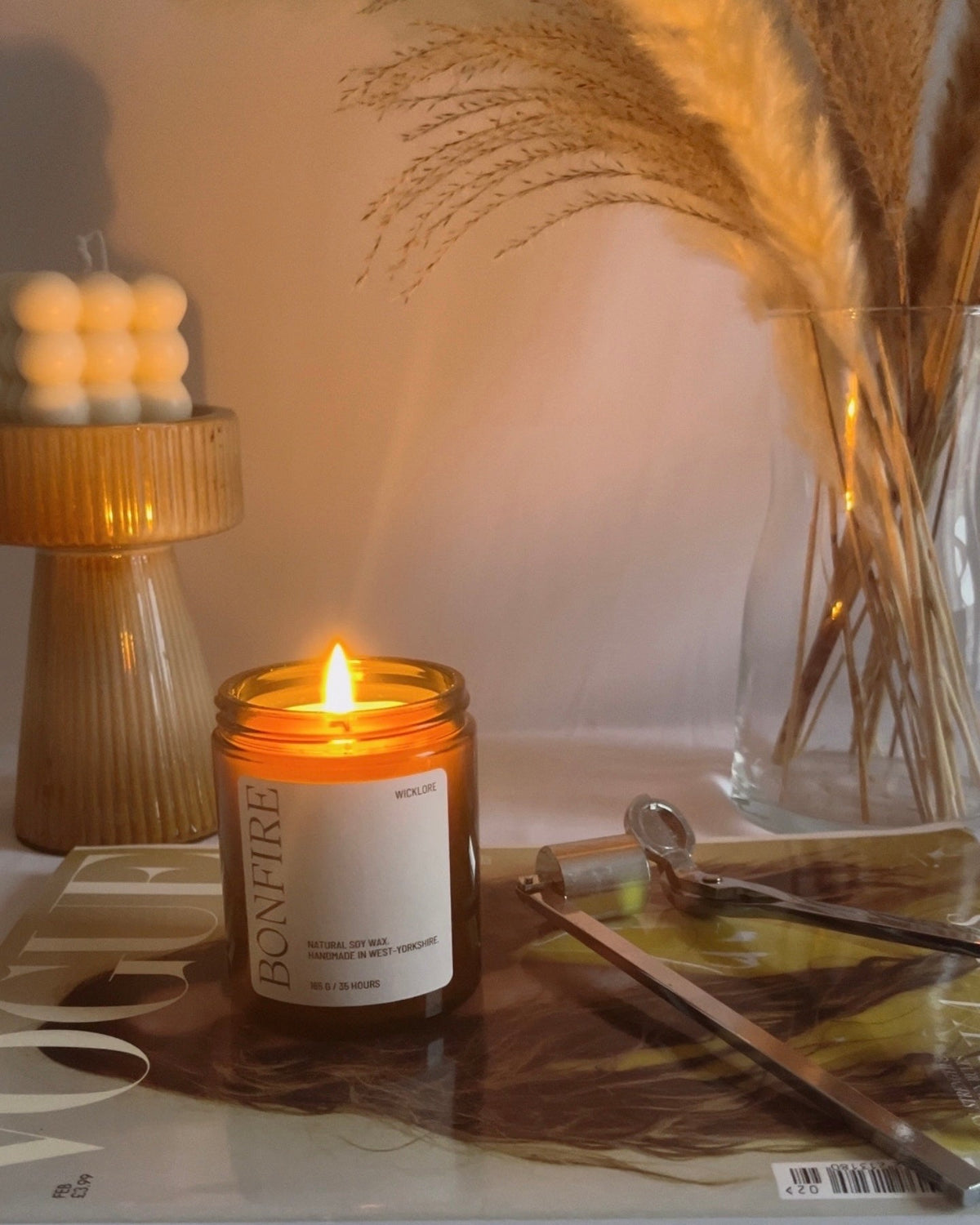 Candlelight & Clarity: How Fragrance Creates Space for Clear Thinking